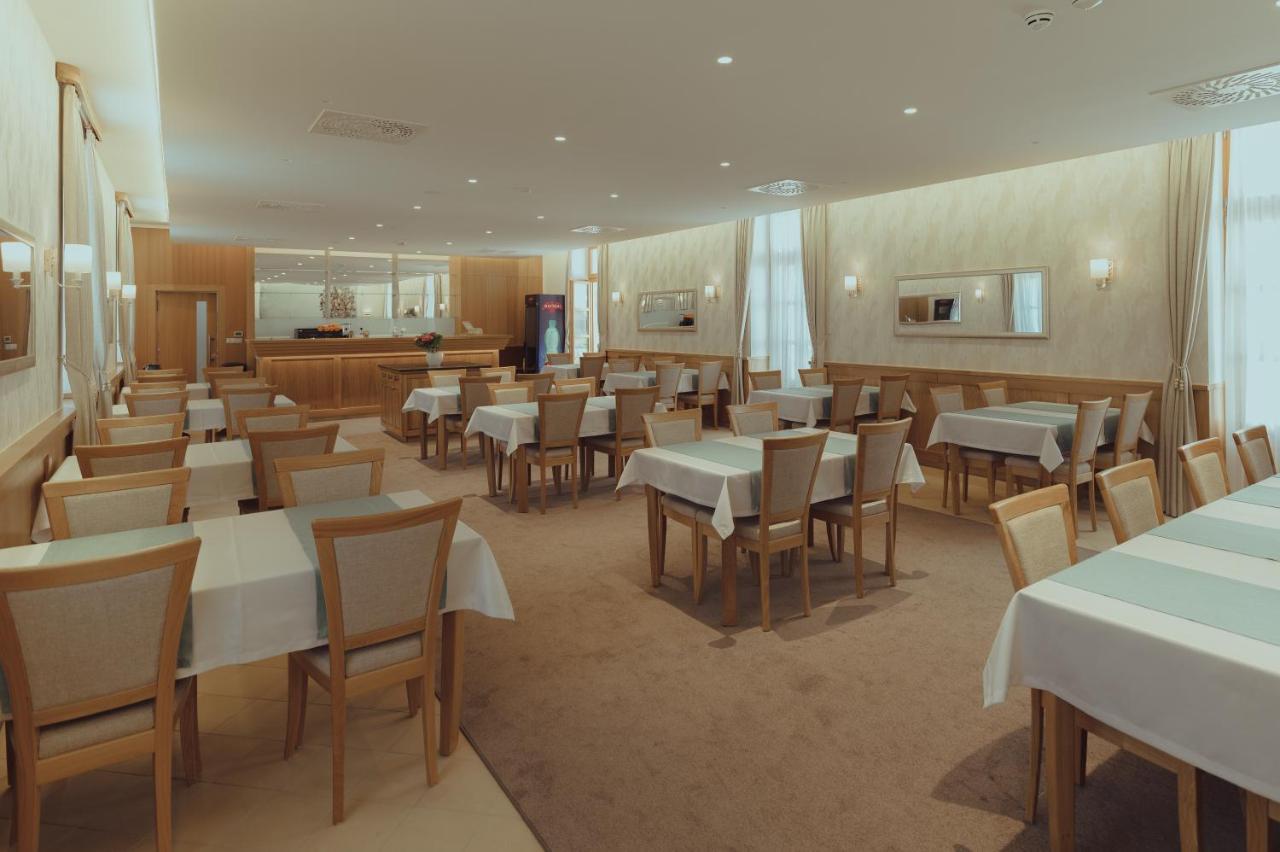 Brigadéros Hotel Brigadír Borsi Esterno foto