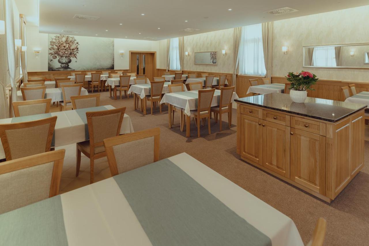 Brigadéros Hotel Brigadír Borsi Esterno foto