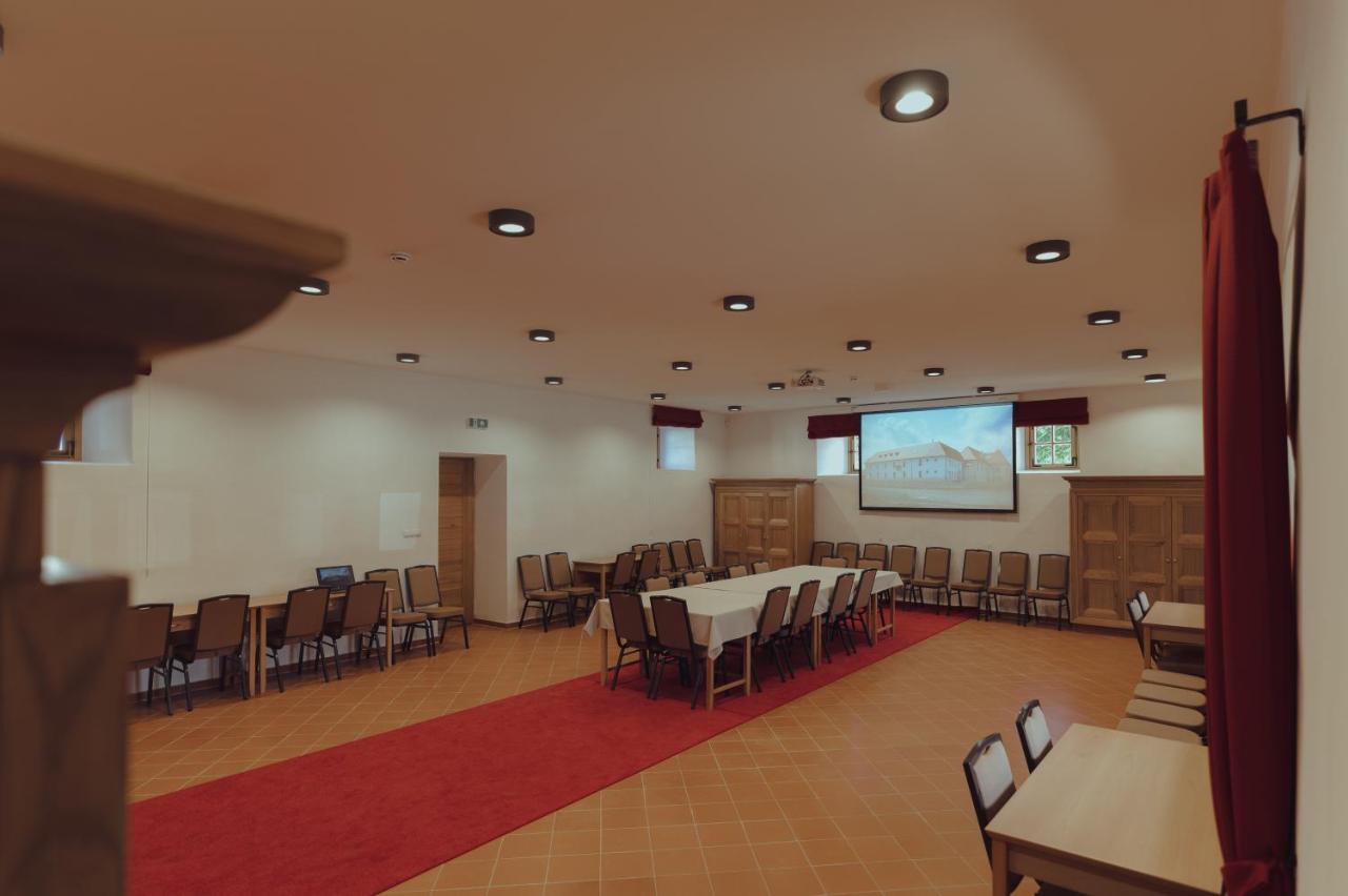 Brigadéros Hotel Brigadír Borsi Esterno foto