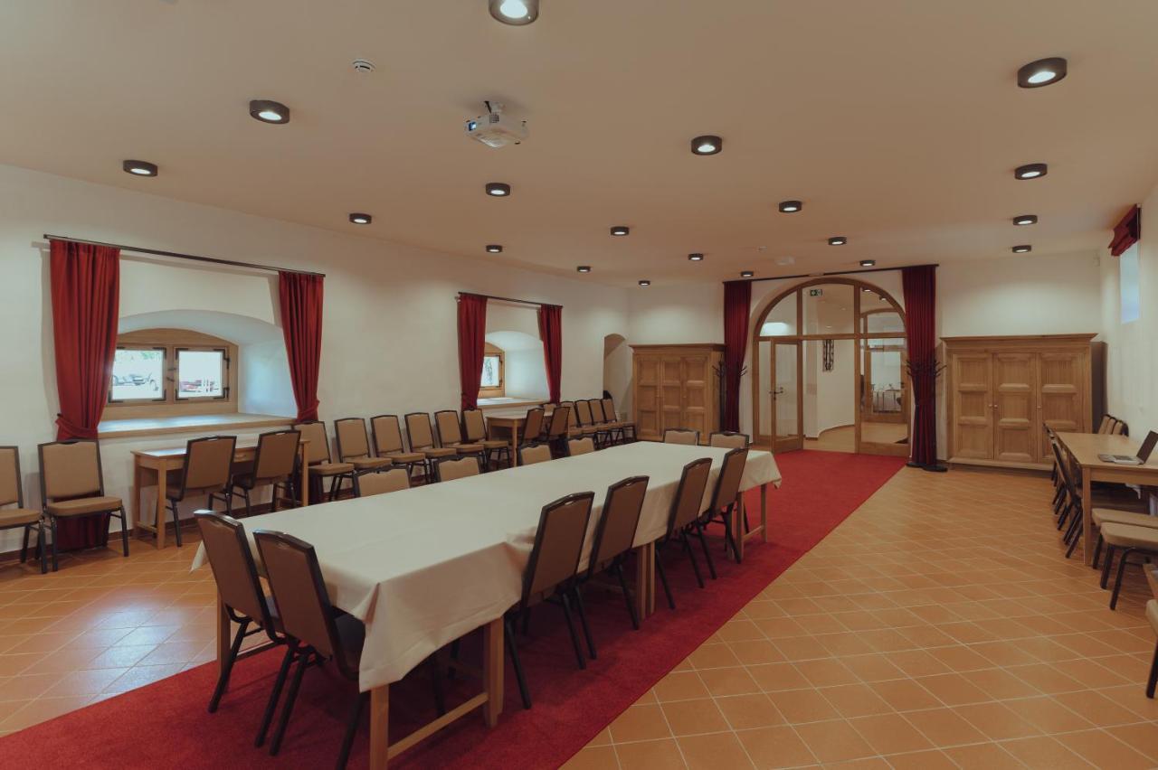 Brigadéros Hotel Brigadír Borsi Esterno foto