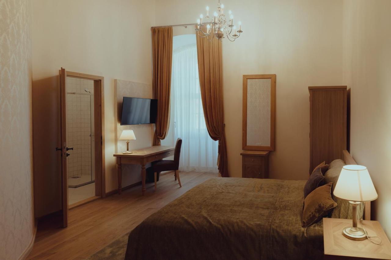 Brigadéros Hotel Brigadír Borsi Esterno foto