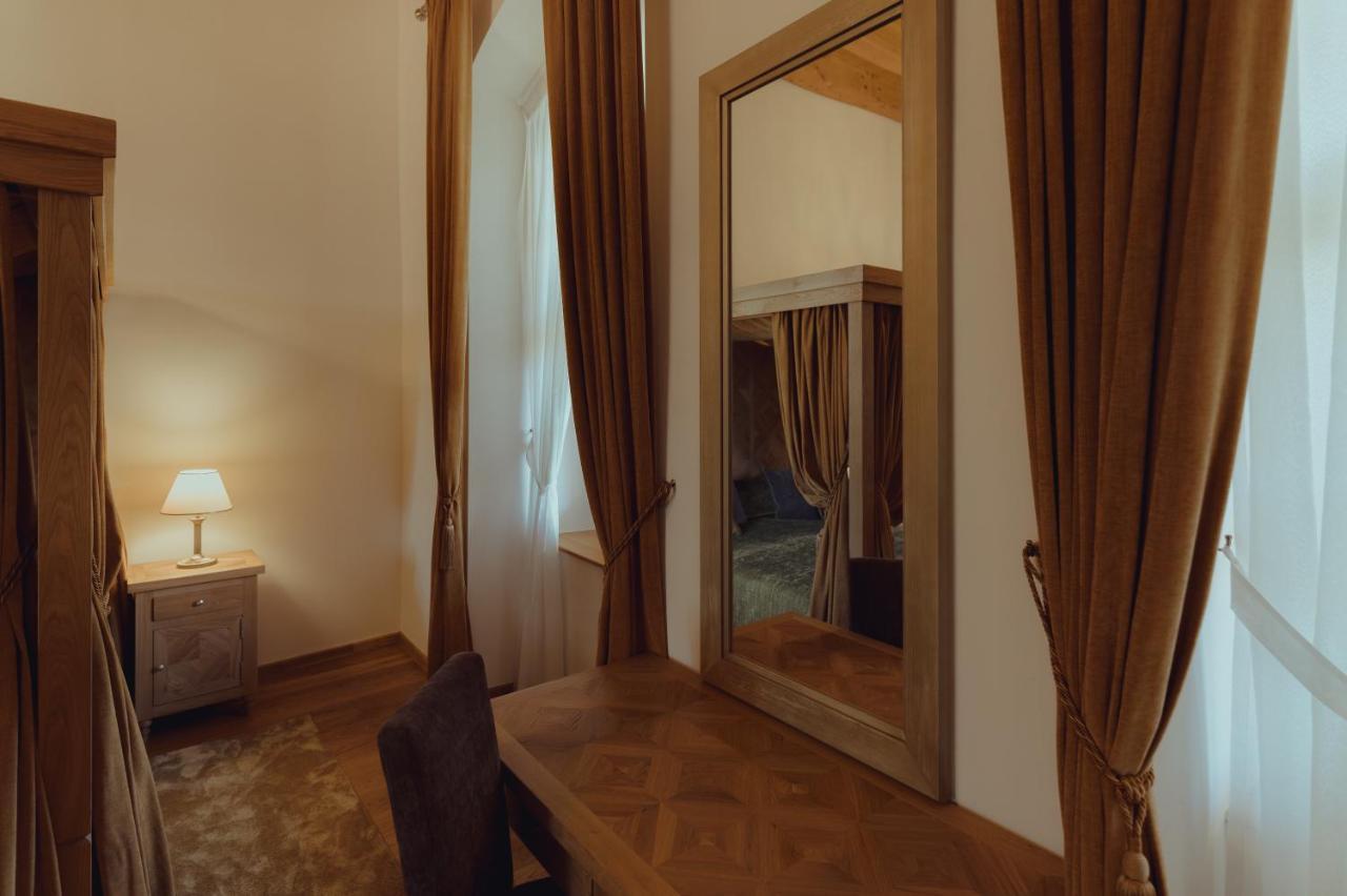 Brigadéros Hotel Brigadír Borsi Esterno foto